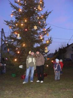 Vypouštění balónků a rozsvícení vánočního stromu